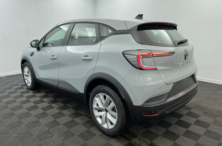 RENAULT Captur SUV Essence 