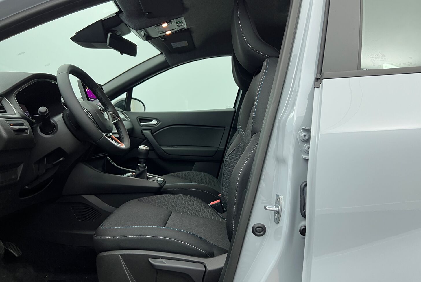 RENAULT Captur SUV Essence 