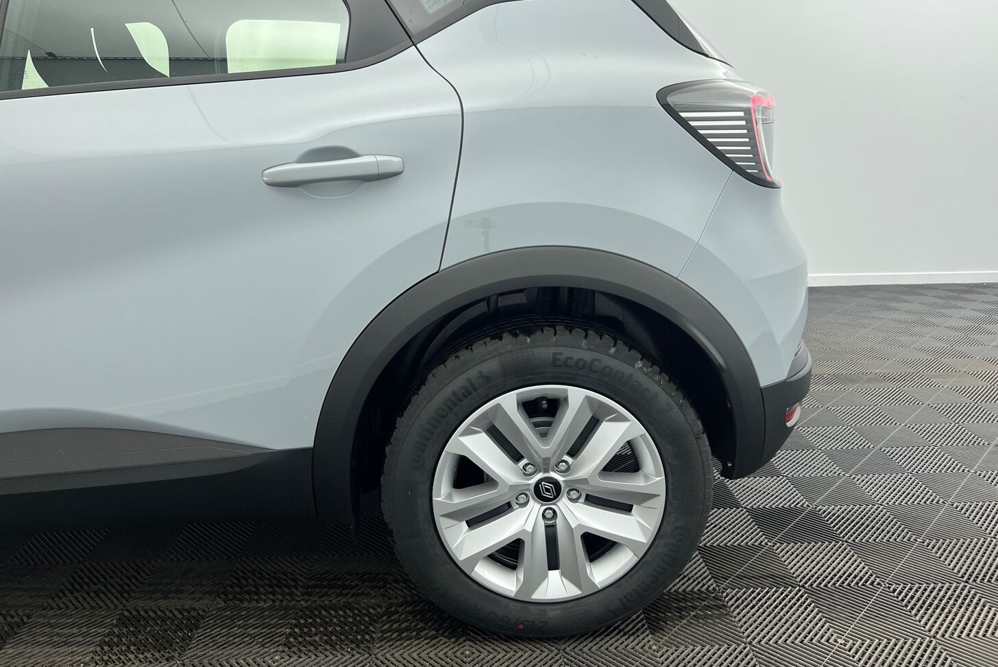 RENAULT Captur SUV Essence 