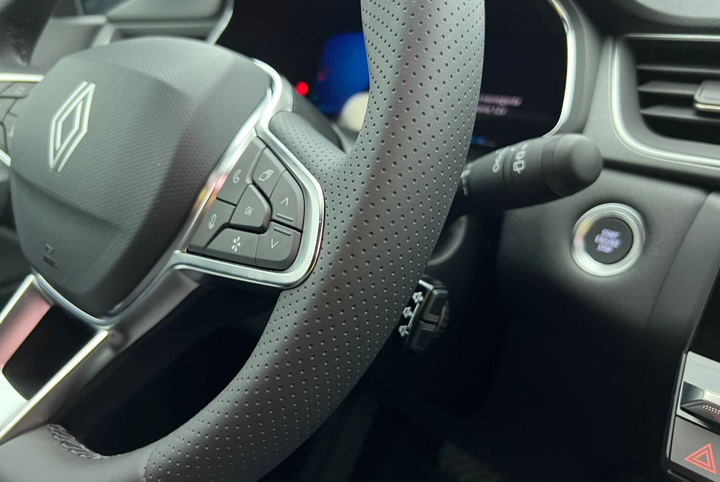 RENAULT Symbioz SUV Hybride Essence