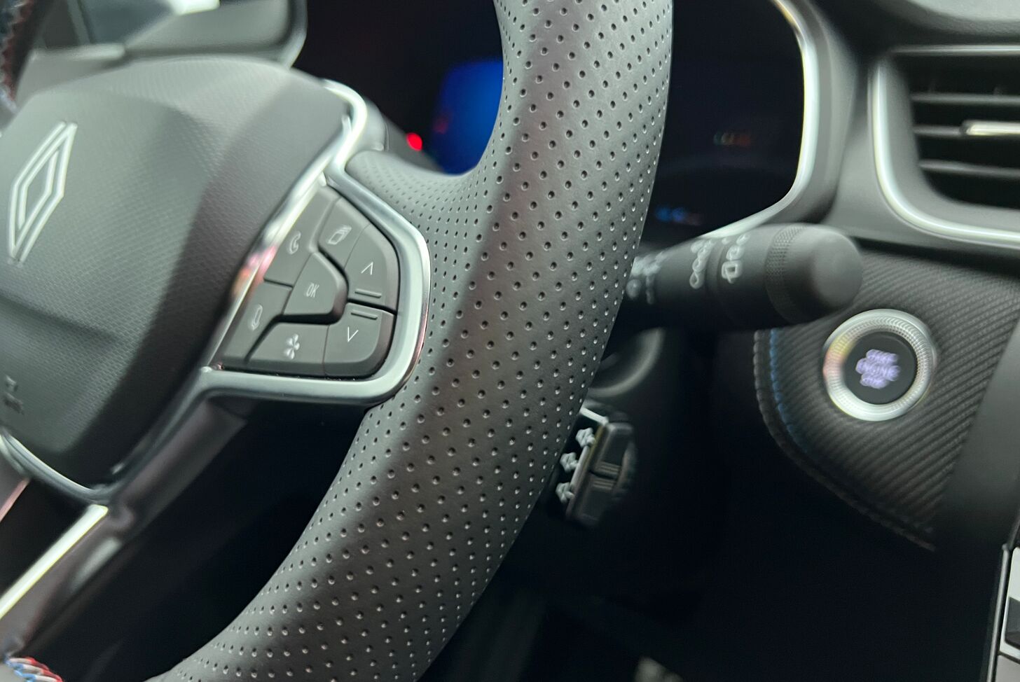 RENAULT Symbioz SUV Hybride Essence