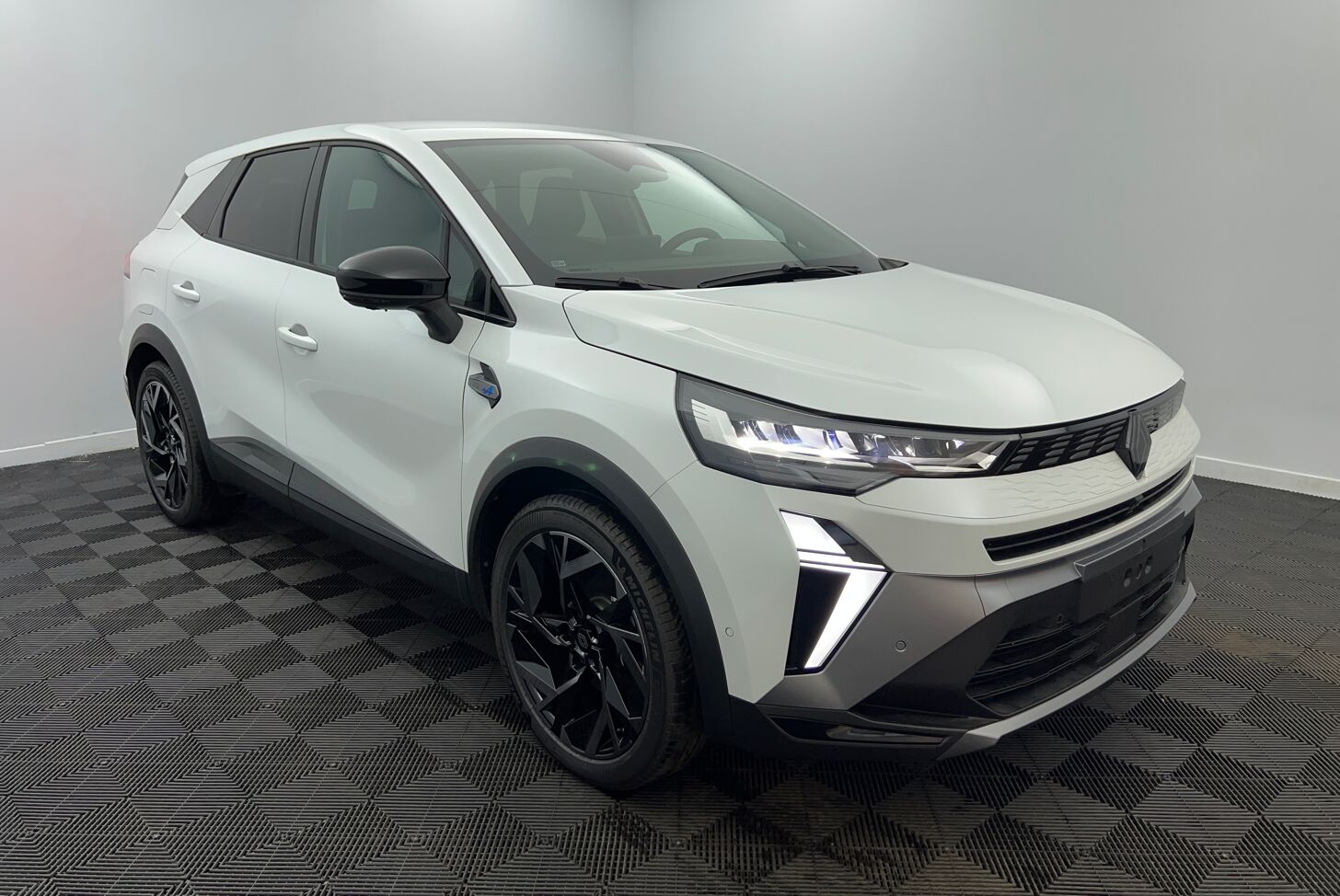 RENAULT Symbioz SUV Hybride Essence