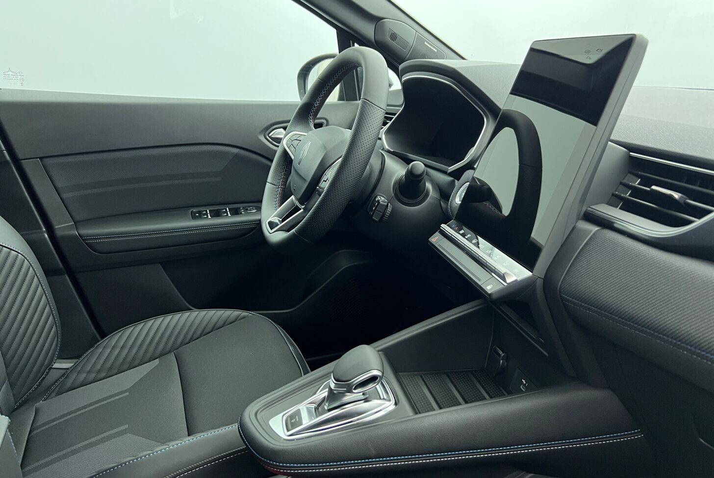 RENAULT Symbioz SUV Hybride Essence