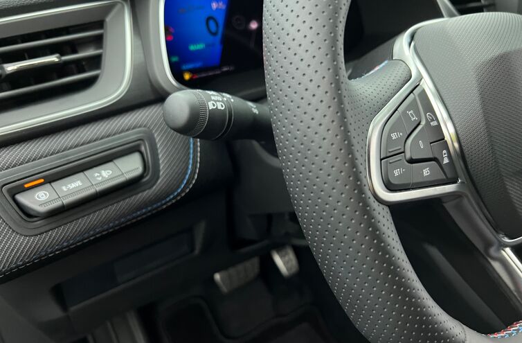 RENAULT Symbioz SUV Hybride Essence