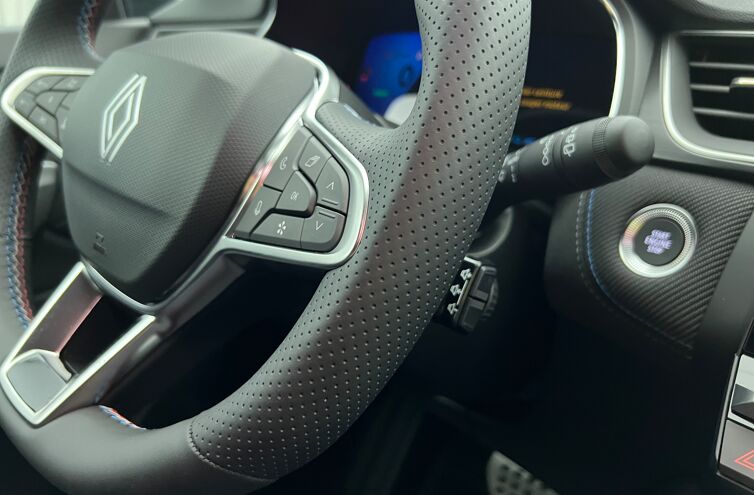 RENAULT Symbioz SUV Hybride Essence