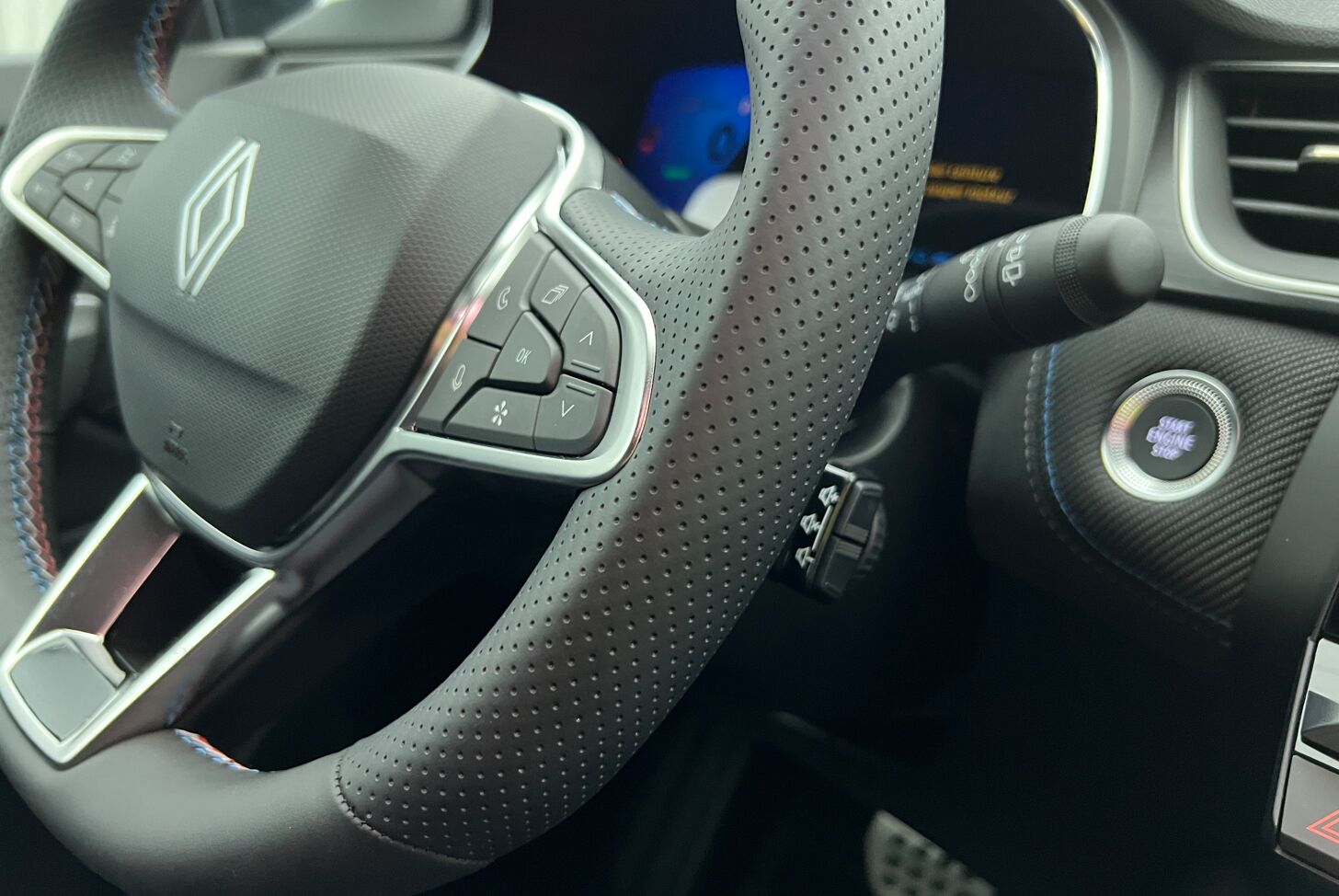 RENAULT Symbioz SUV Hybride Essence