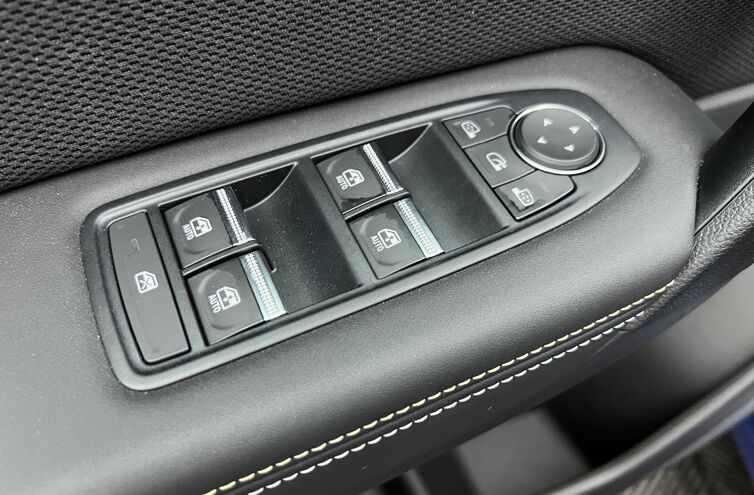 RENAULT Symbioz SUV Hybride Essence