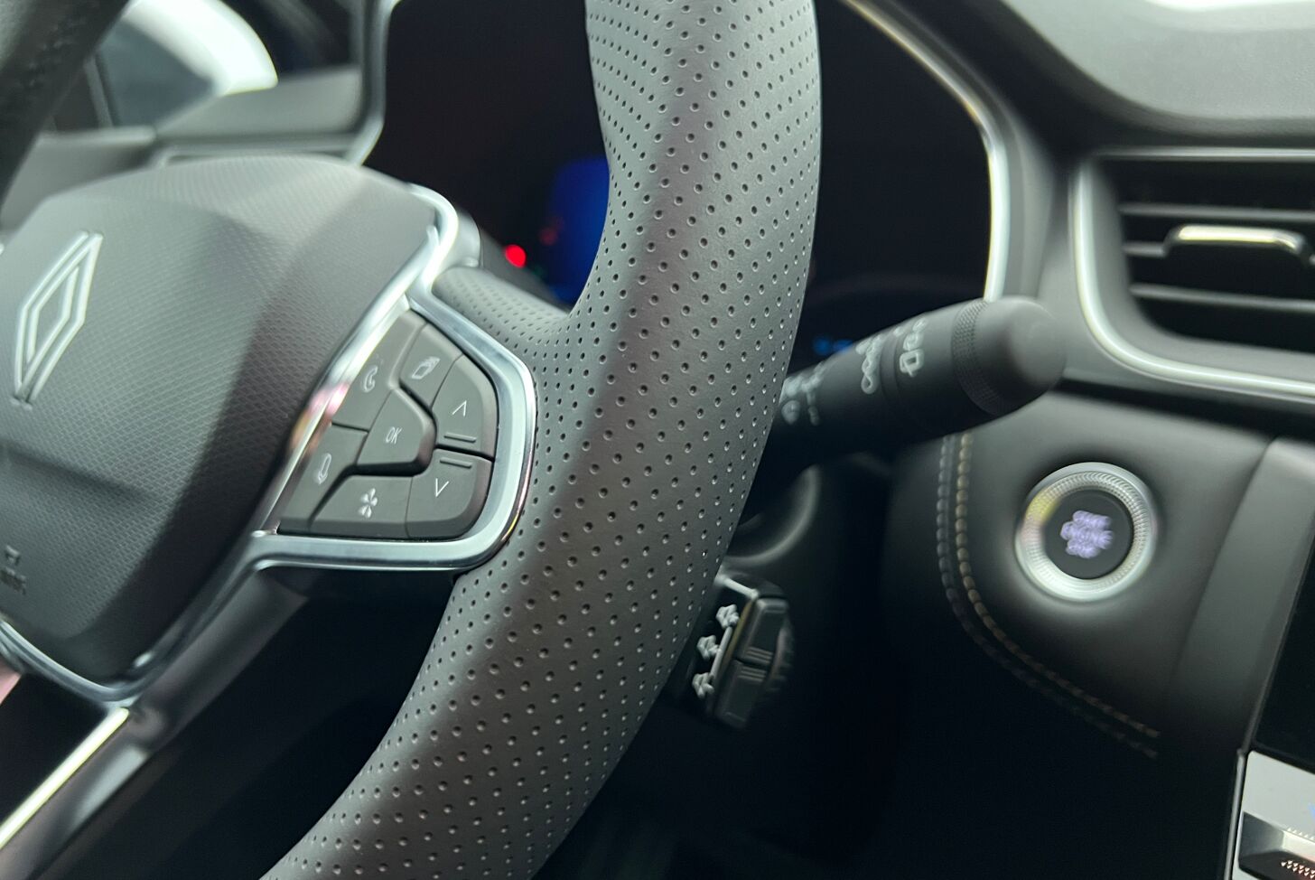 RENAULT Symbioz SUV Hybride Essence