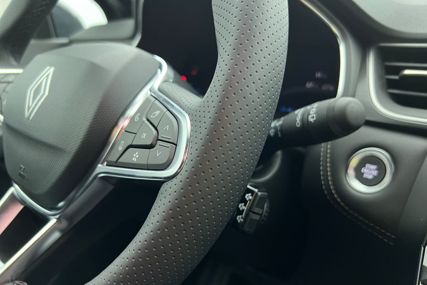 RENAULT Symbioz SUV Hybride Essence