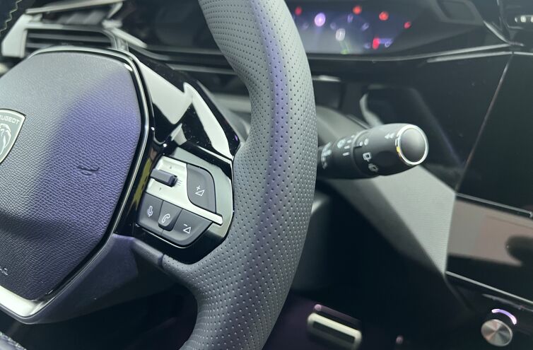 PEUGEOT 308 Berline Diesel 