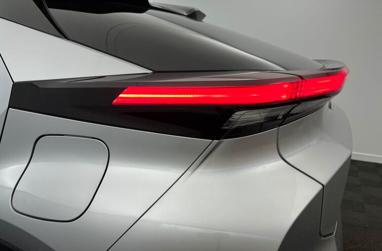 TOYOTA C-HR SUV Hybride Essence
