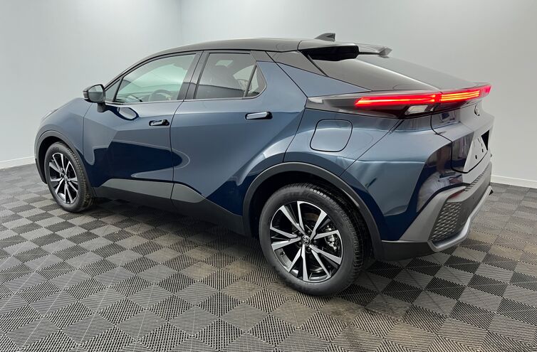 TOYOTA C-HR SUV Hybride Essence