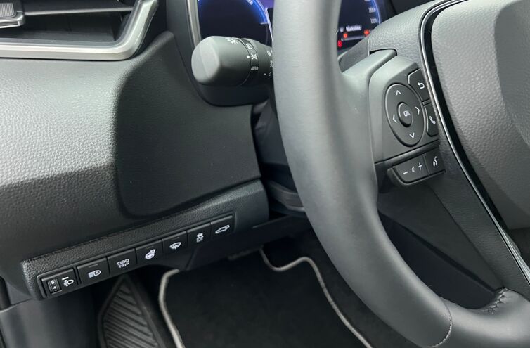 TOYOTA Corolla Touring Sports Break Hybride Essence
