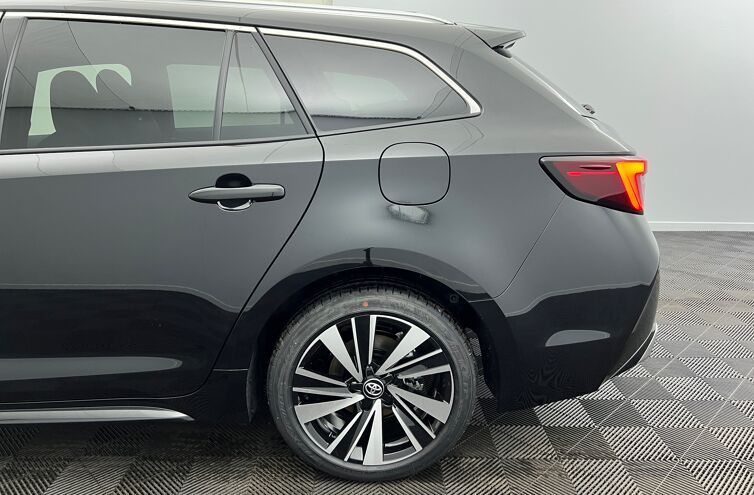TOYOTA Corolla Touring Sports Break Hybride Essence