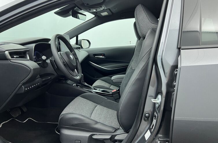 TOYOTA Corolla Touring Sports Break Hybride Essence