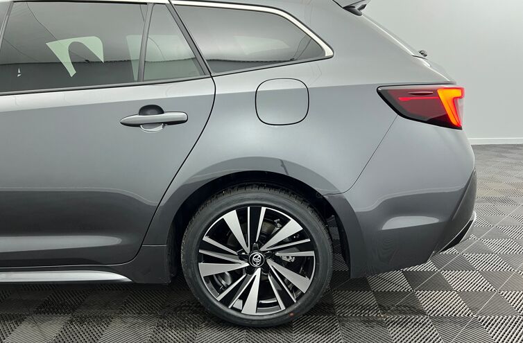 TOYOTA Corolla Touring Sports Break Hybride Essence