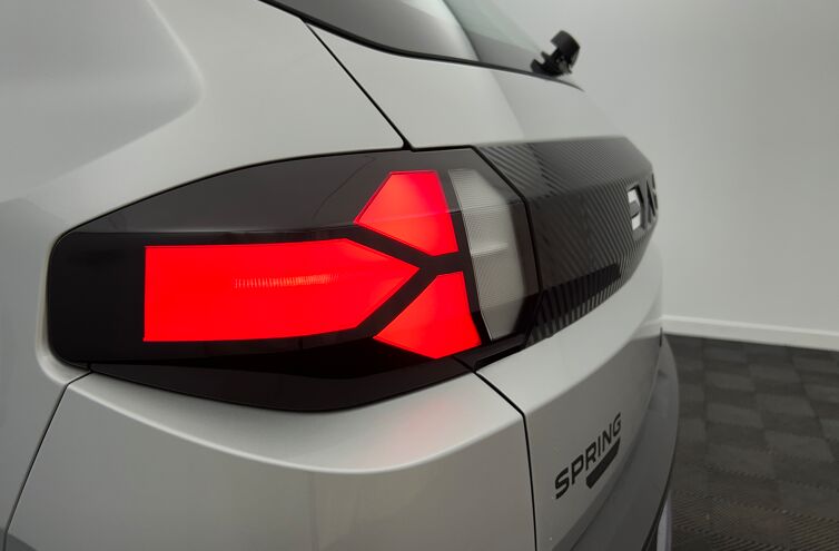 DACIA Spring Berline Electrique 