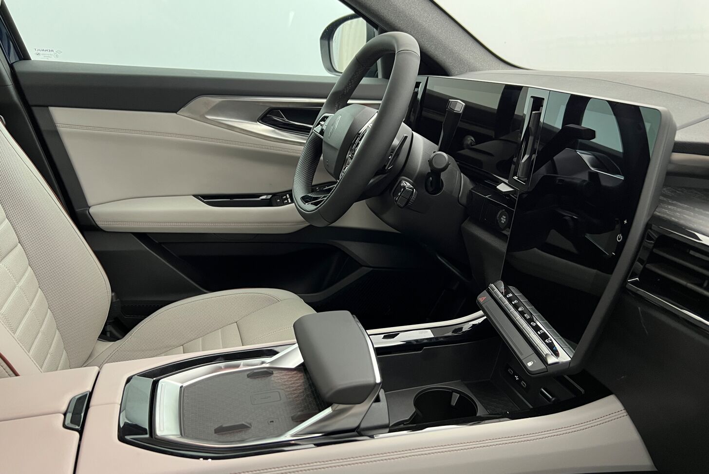 RENAULT Espace SUV Hybride Essence