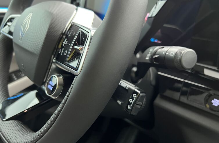 RENAULT Espace SUV Hybride Essence