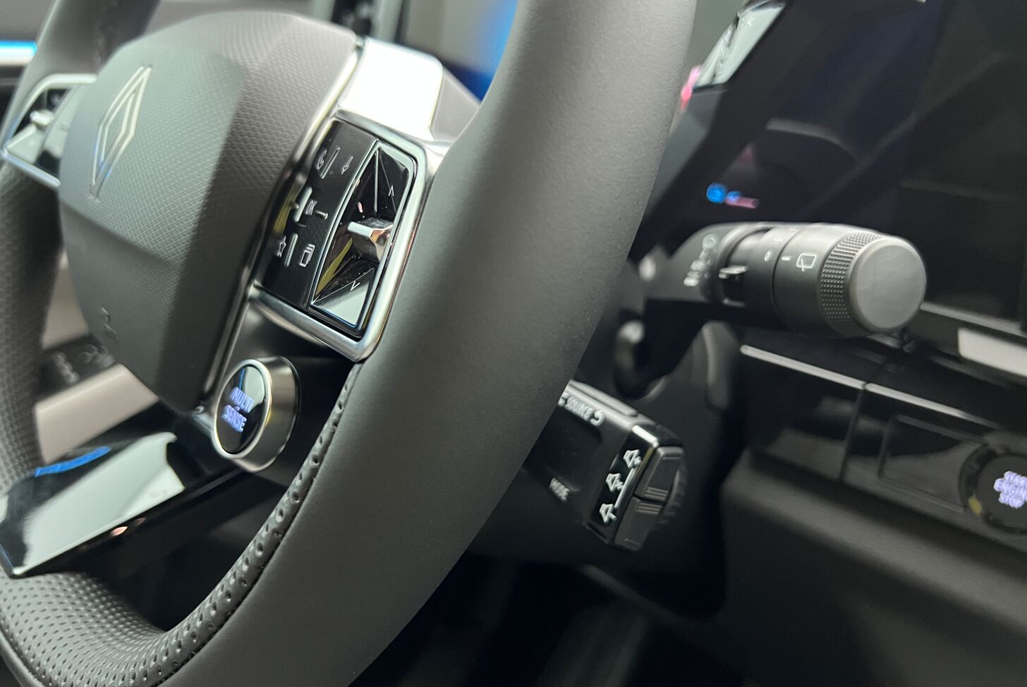 RENAULT Espace SUV Hybride Essence