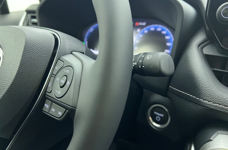 TOYOTA Rav4 SUV Hybride Essence