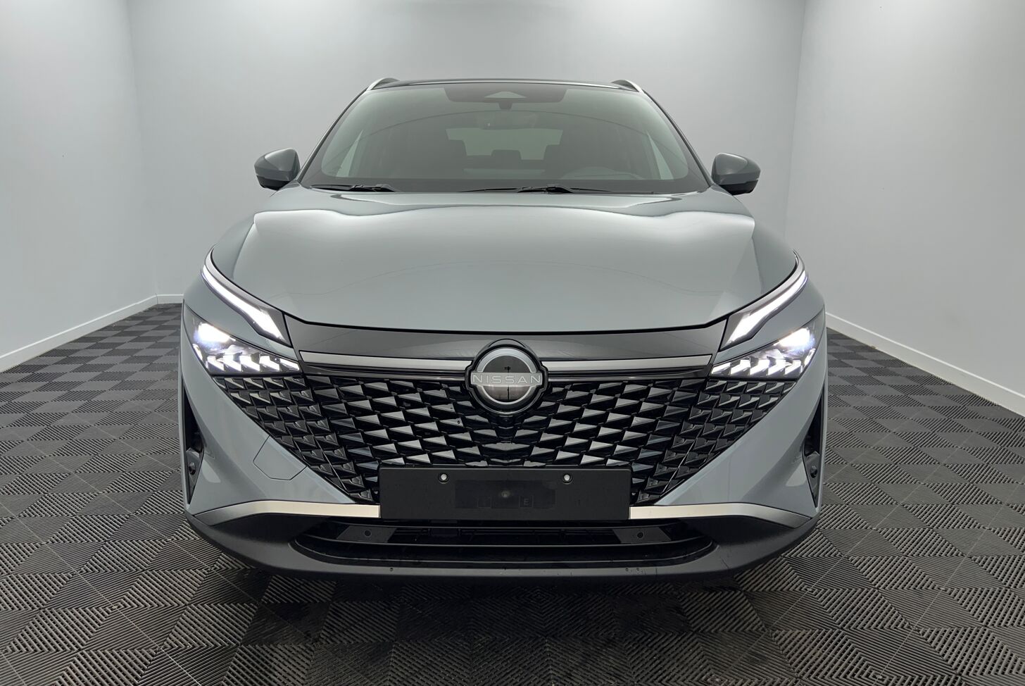 NISSAN Qashqai SUV Hybride Essence