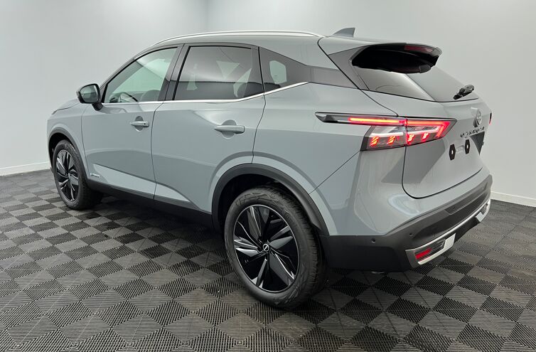 NISSAN Qashqai SUV Hybride Essence