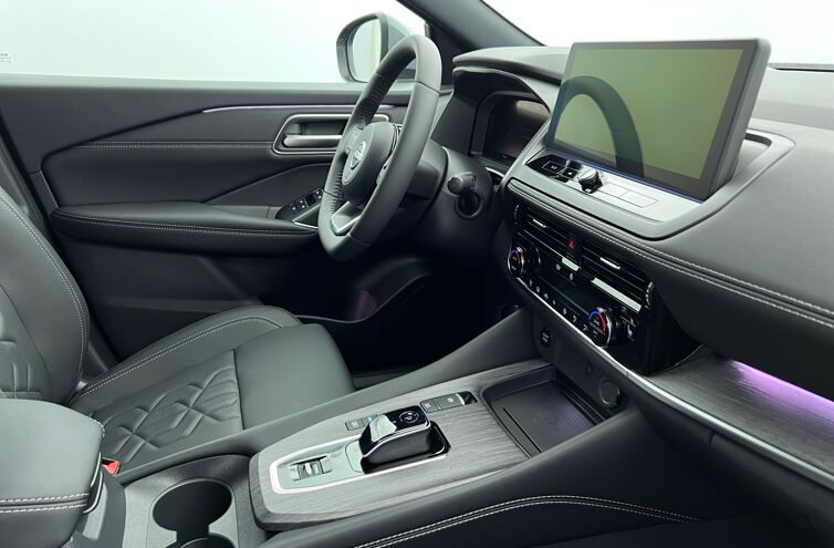 NISSAN Qashqai SUV Hybride Essence