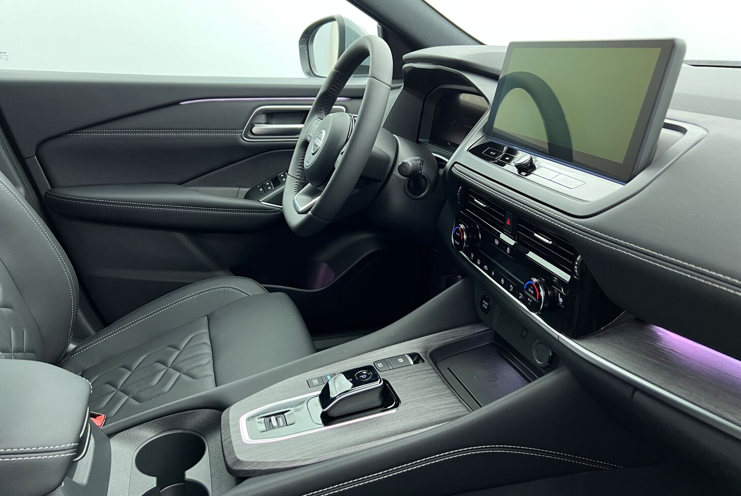 NISSAN Qashqai SUV Hybride Essence