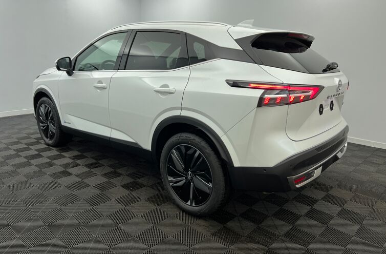 NISSAN Qashqai SUV Hybride Essence