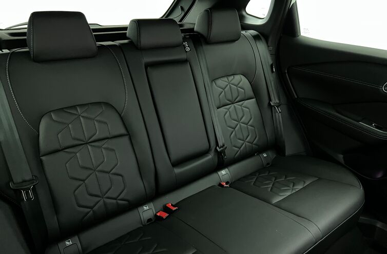 NISSAN Qashqai SUV Hybride Essence