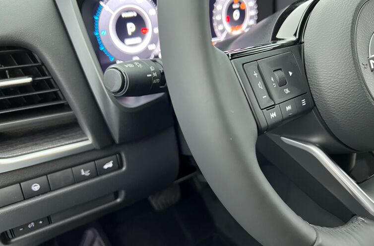 NISSAN Qashqai SUV Hybride Essence