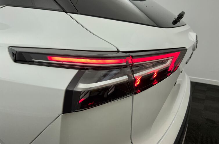 NISSAN Qashqai SUV Hybride Essence