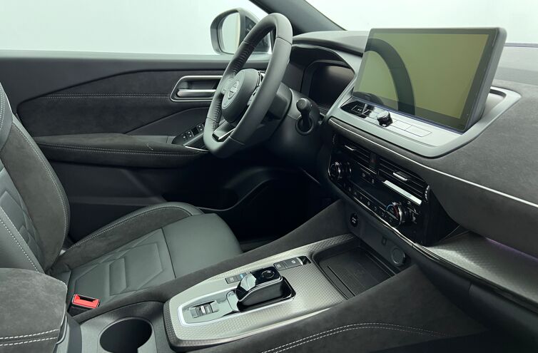 NISSAN Qashqai SUV Hybride Essence