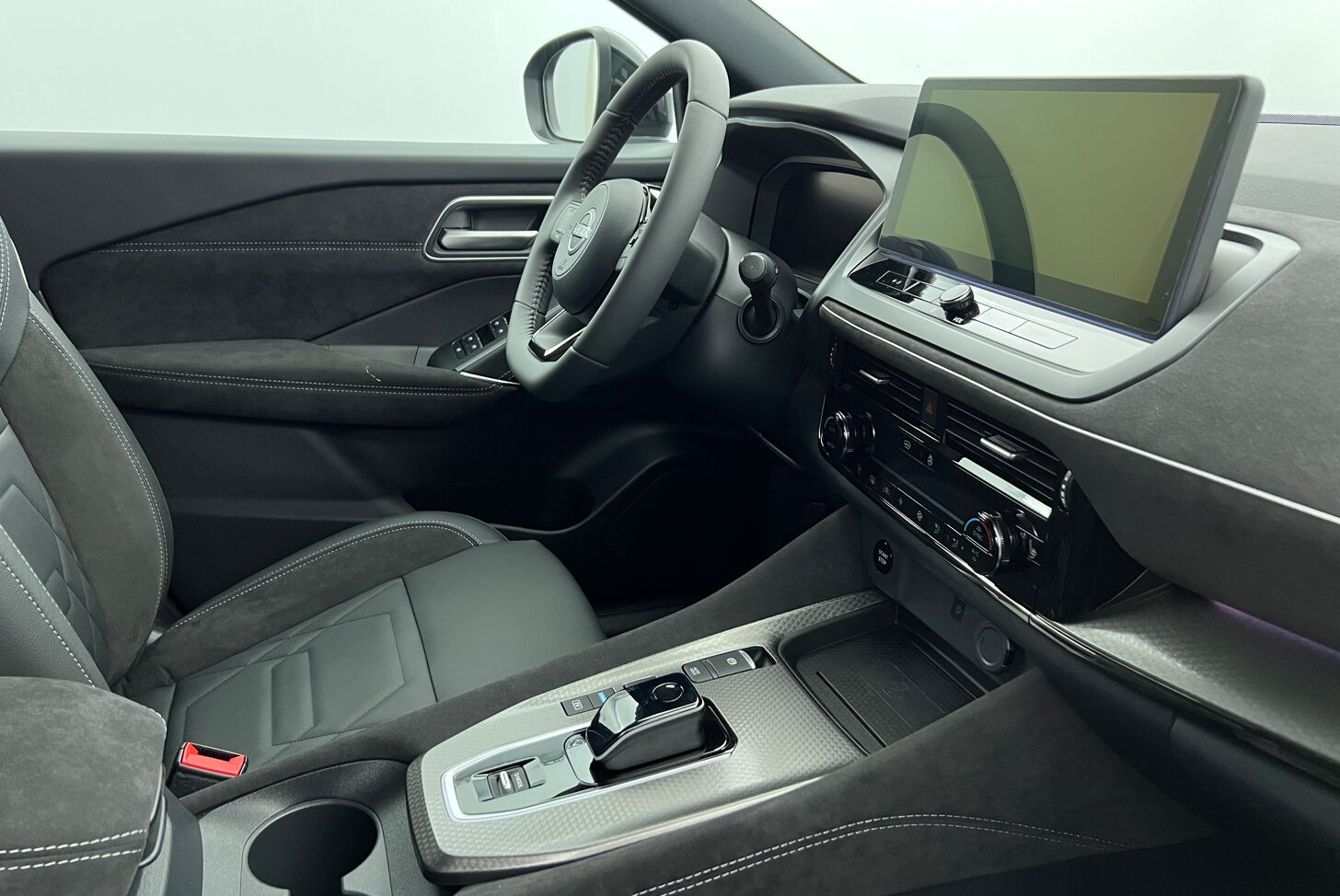 NISSAN Qashqai SUV Hybride Essence