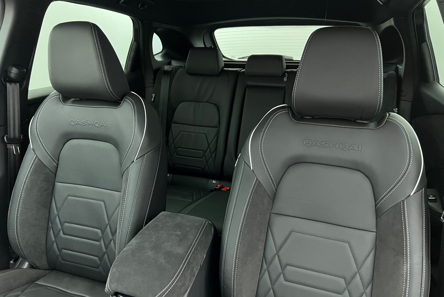 NISSAN Qashqai SUV Hybride Essence