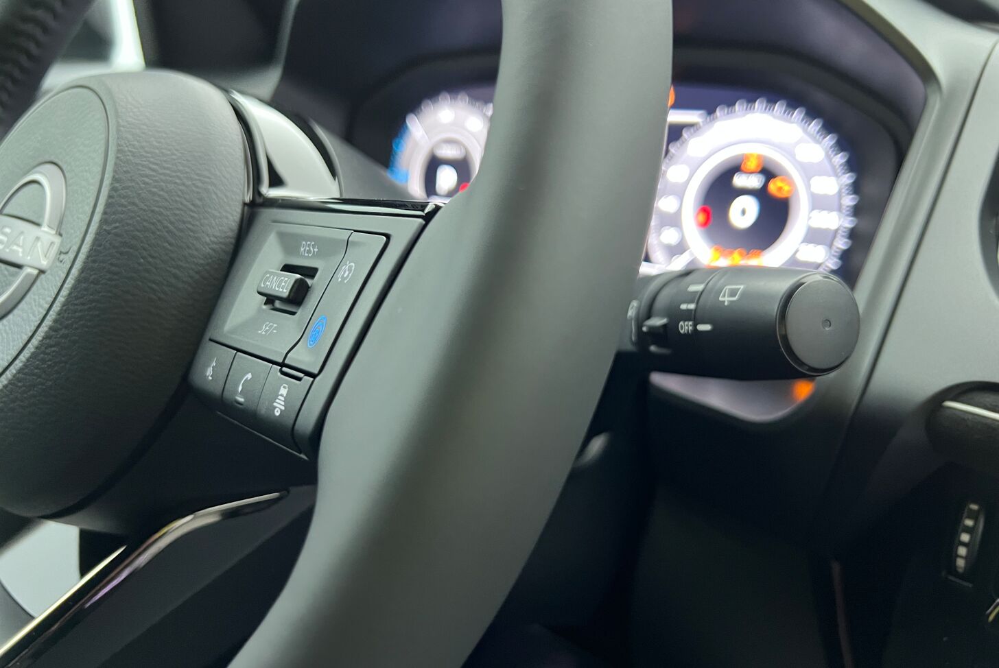 NISSAN Qashqai SUV Hybride Essence