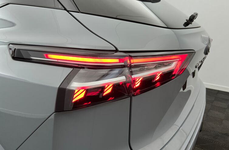 NISSAN Qashqai SUV Hybride Essence