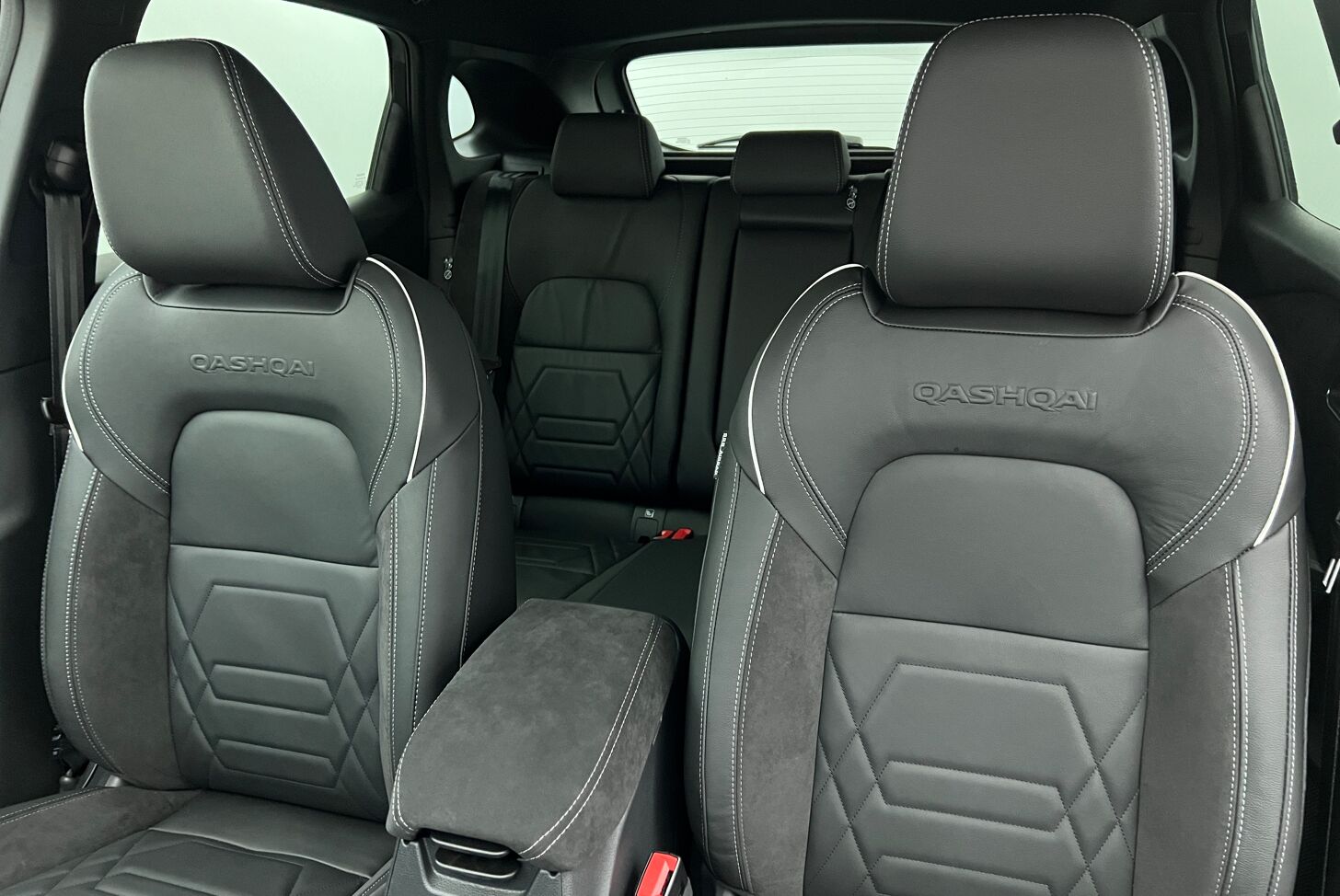 NISSAN Qashqai SUV Hybride Essence