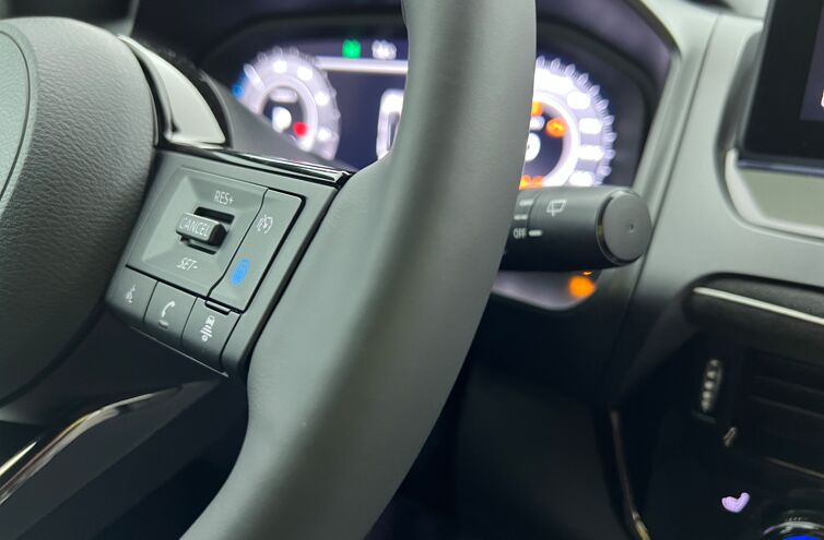 NISSAN Qashqai SUV Hybride Essence