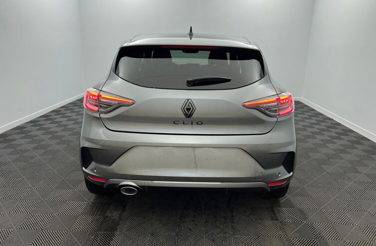 RENAULT Clio Berline Essence 