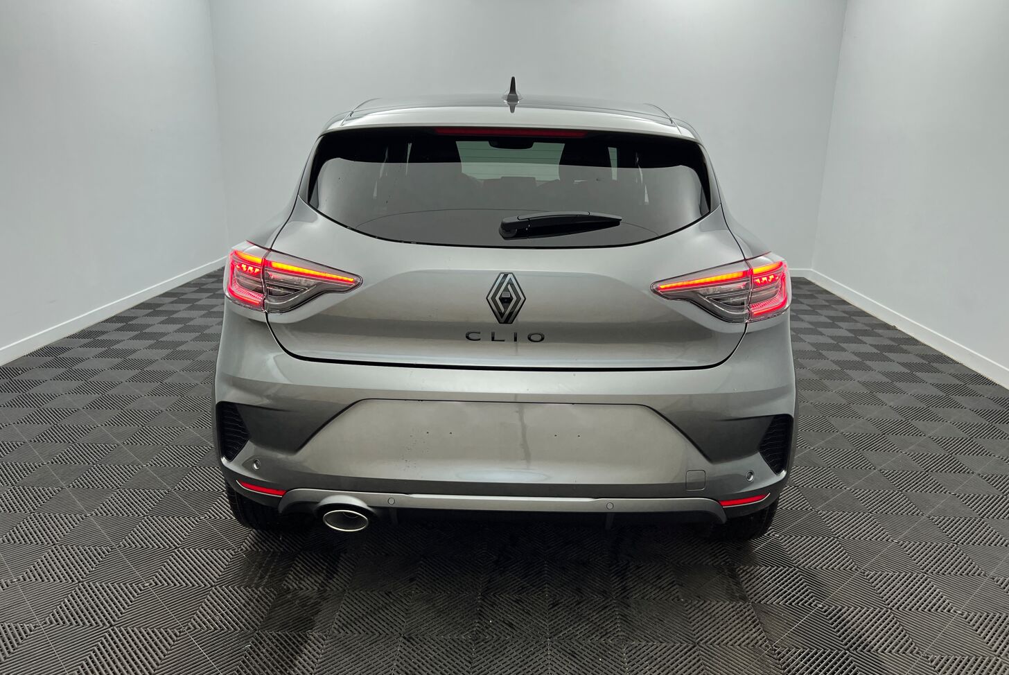 RENAULT Clio Berline Essence 