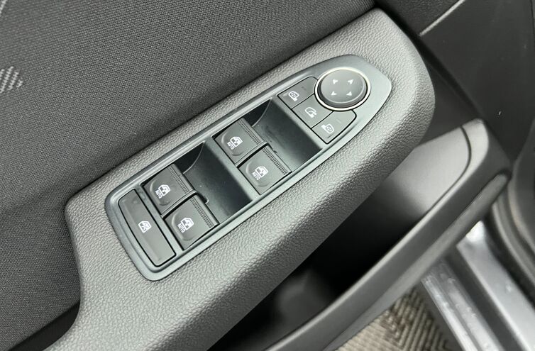 RENAULT Clio Berline Essence 