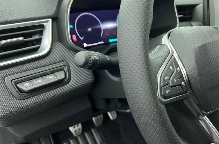 RENAULT Clio Berline Essence 