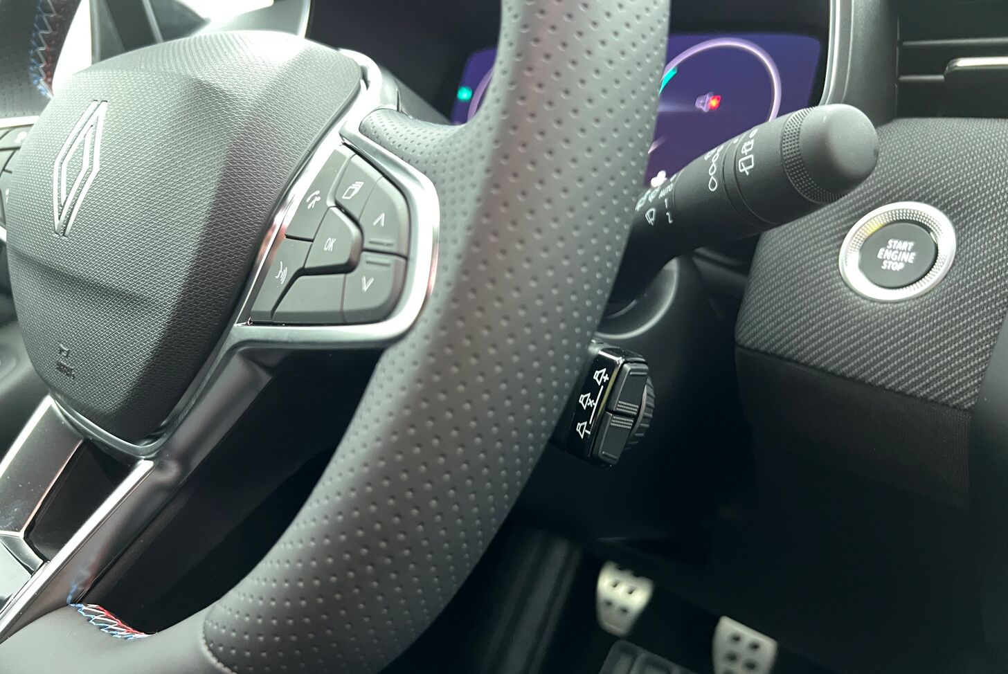 RENAULT Clio Berline Essence 