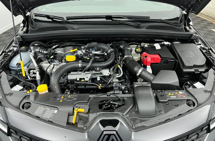 RENAULT Clio Berline Essence 