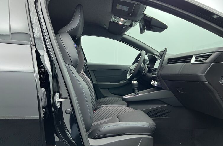 RENAULT Clio Berline Essence 