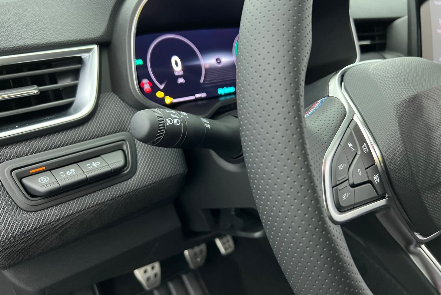 RENAULT Clio Berline Essence 