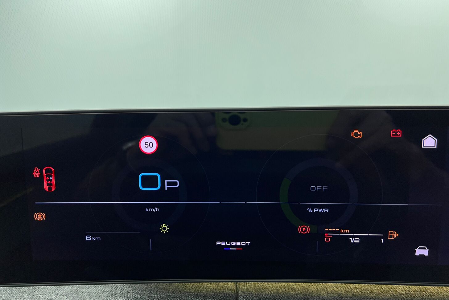 PEUGEOT 3008 SUV Hybride Essence