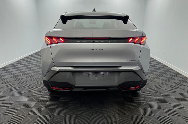 PEUGEOT 3008 SUV Hybride Essence